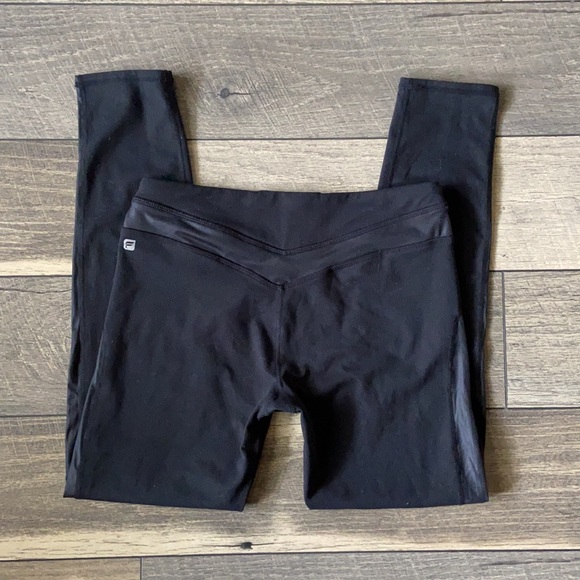 Fabletics Provence Legging Black/Liquid Black - Picture 3 of 9